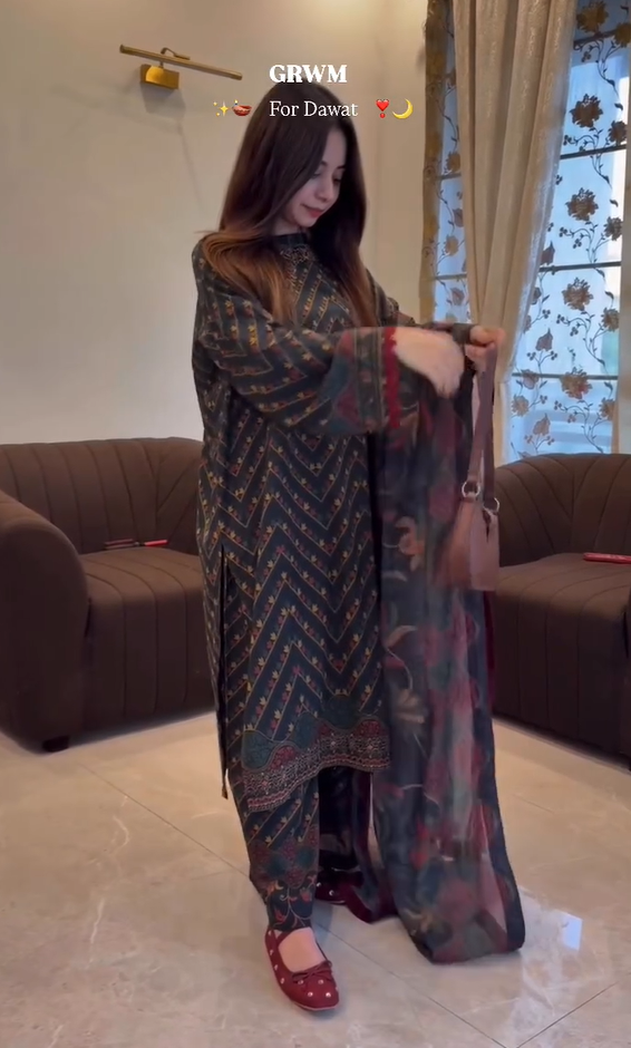 Comfy Brown Pure cotton Kalamkari printed Straight Fit kurta set with dupatta