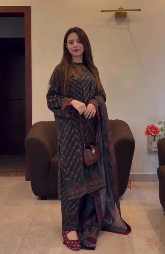 Comfy Brown Pure cotton Kalamkari printed Straight Fit kurta set with dupatta