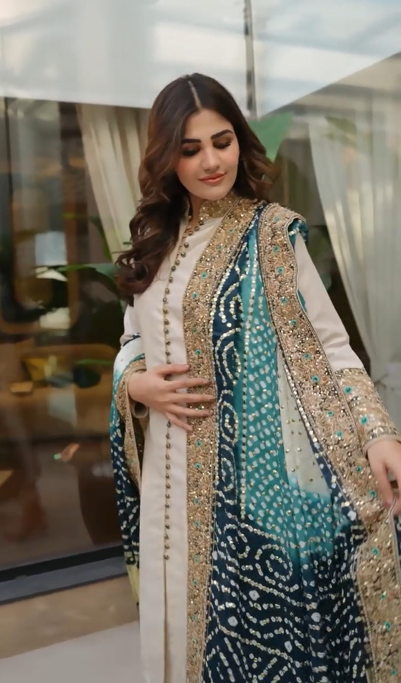 Chunri bandhini with mukaish kamdani work dupatta shalwar.